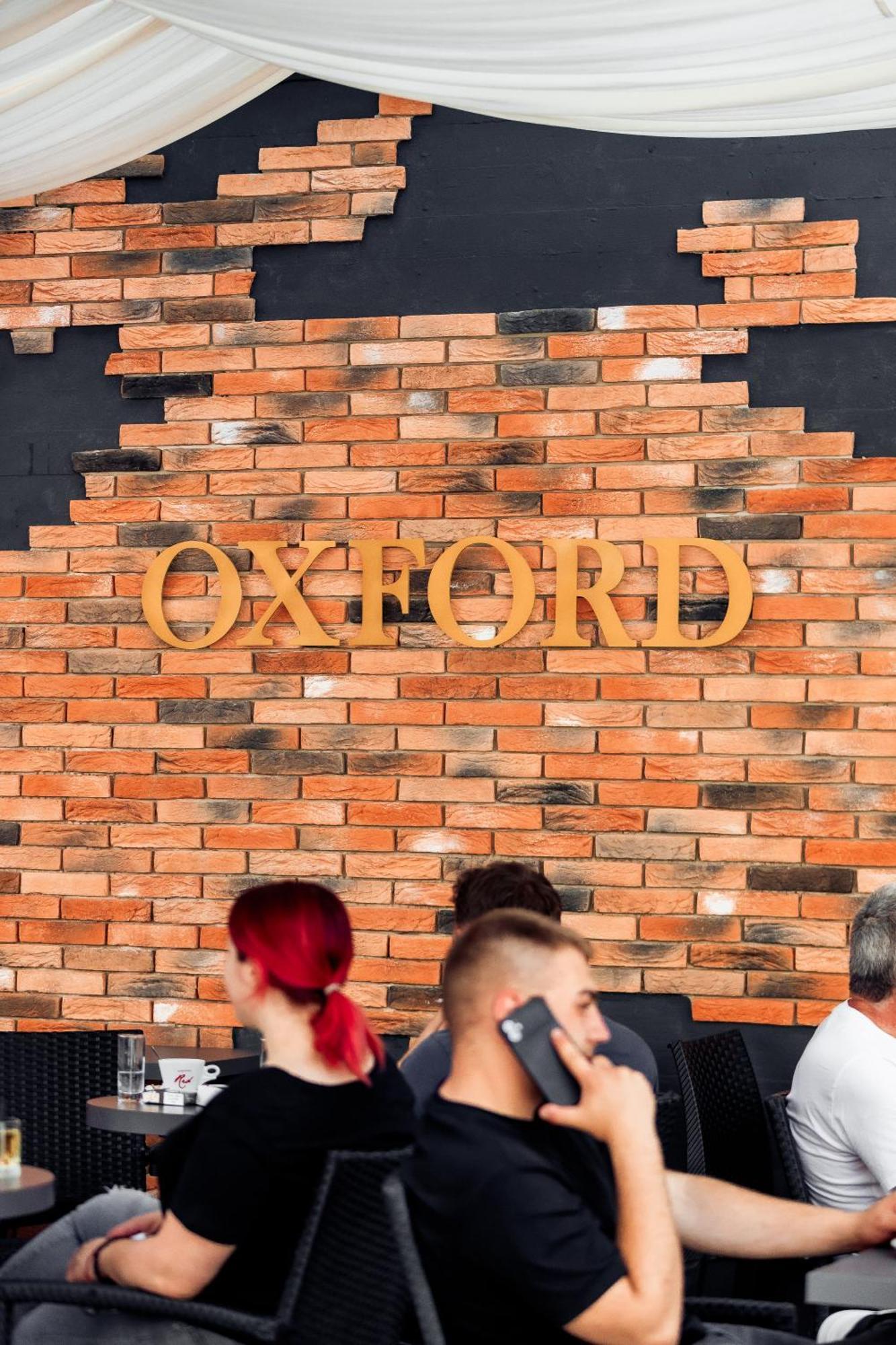 Oxford Apartments Любляна Экстерьер фото